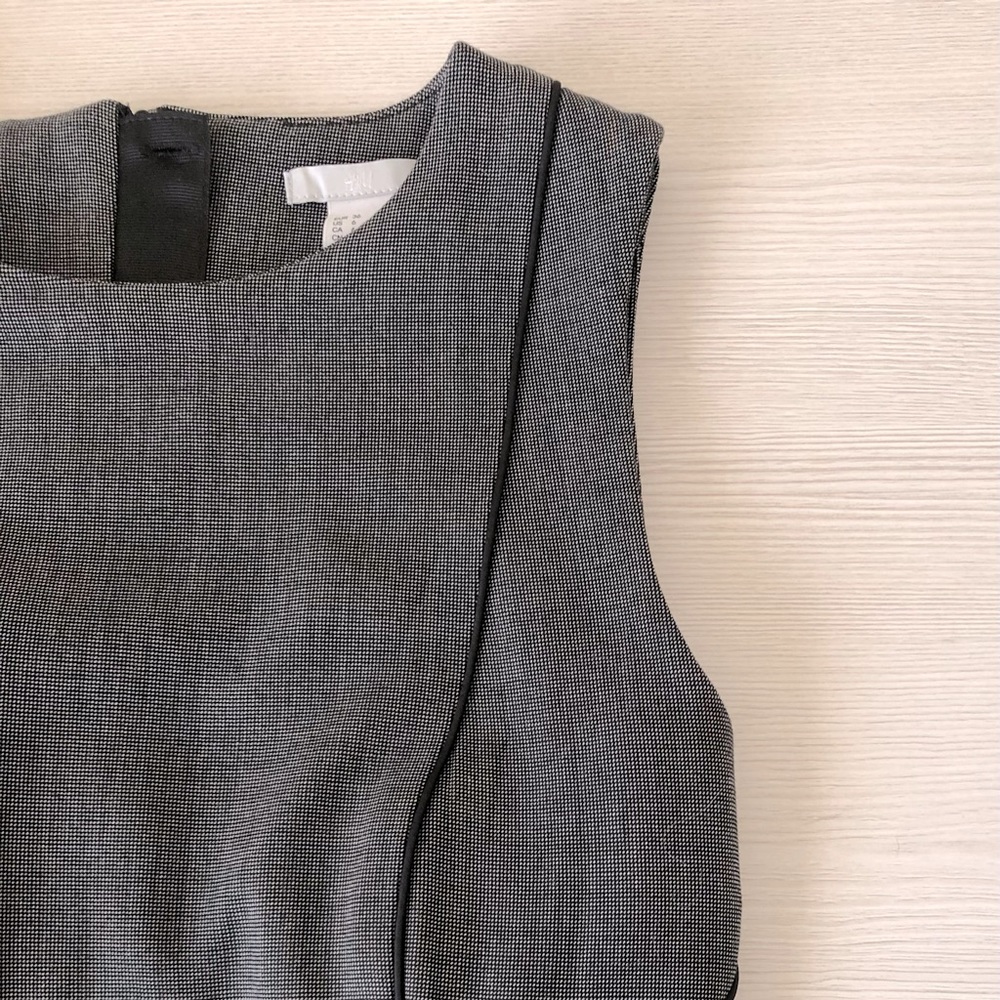 H&M Form Fitted Business Casual Dress - Picture 5 of 7